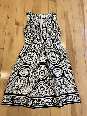 Vestido Banana Republic Mujer Seda Sin Mangas Talla 0 Floral Negro Ecuestre Foto 1 de 4