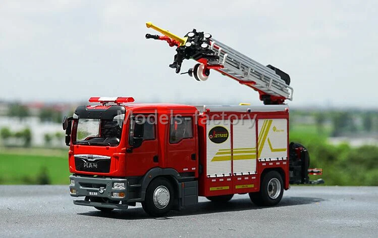 1:43 JIEDA MAN EMERGENCY Fire Rescue Major Diecast Model Toys Car Truck Gifts - Image 1 of 4