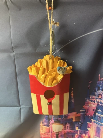 french fry bird house plastic brand new Cover