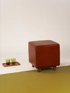 BBH de otomón cuadrado marrón de cuero y madera de búfalo geométrico ecológico hecho a mano - Imagen 1 de 9