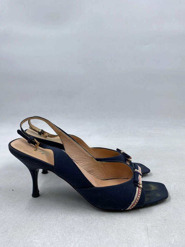 Tacones Prada azul marino con hebilla de satén con lazo con tira trasera W 6 Foto 1 de 4