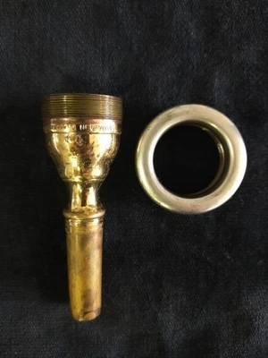 Giardinelli 1G 贝斯长号吹嘴大孔-古董金银盘 — 第 1/4 张图片