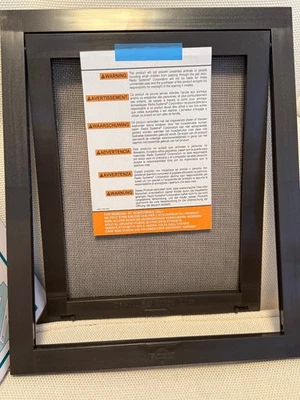 NUEVA CAJA FUERTE PARA MASCOTAS Puerta para Mascotas con Pantalla para Animales Pequeños Medianos a 30 libras Perros Gatos Foto 1 de 4