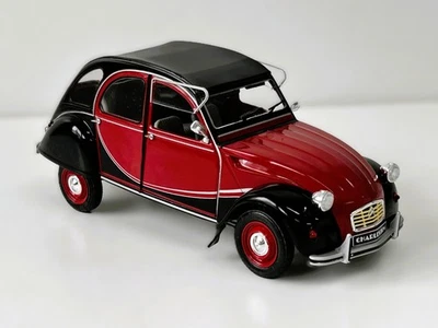 CITROEN 2CV SOLIDO 1:18 1/18 AUTO IN METALLO 2CV6 CHARLESTON 1982 ROSSO E NERO - Immagine 1 di 4