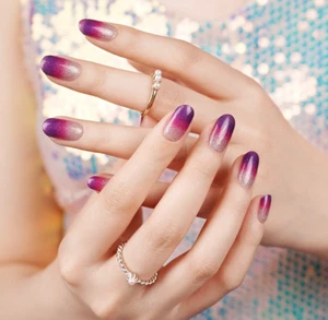 Pellicola per Unghie UV Autoadesiva Nailwraps - Foto 1 di 3