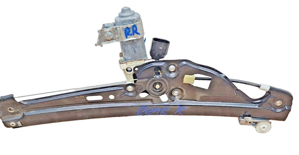 BMW 5Series 525i 528i 530i 535i 545i 550i M5 Rear Right Window Regulator 7034388 - Image 1 of 4