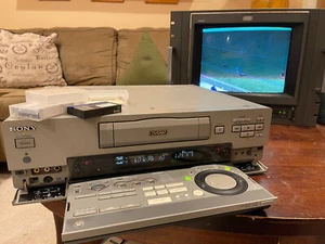 SONY DSR-30 DSR30 DVCAM MiniDV Player Recorder **TESTED, CLEAN & FULLY WORKING** - Picture 1 of 5