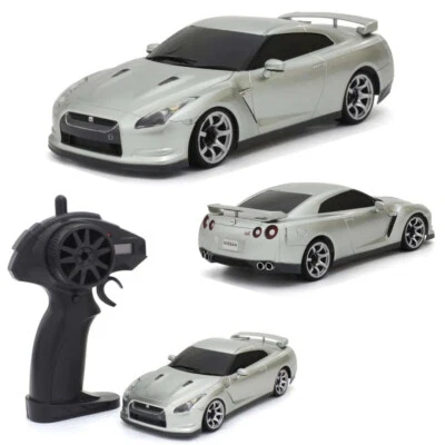 Kyosho 66608 1/28 First MINI-Z Nissan GT-R (R35) RTR Silver Touring Car - Image 1 of 4