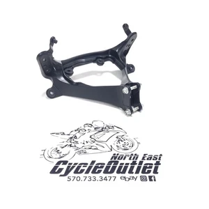 2022 11-25 SUZUKI GSXR600 GSXR750 OEM UPPER FAIRING MIRROR GAUGES STAY BRACKET - Picture 1 of 13