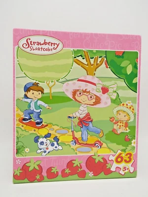 Strawberry Shortcake "Berry Fun" Roseart 63-piece jigsaw puzzle  2005  NEW - Image 1 of 4