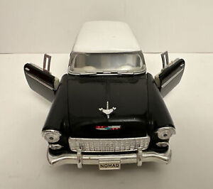1955 Chevrolet Bel Air Nomad 1:24 Scale Diecast Signature SS 8702 White/Black