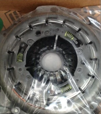 06-13 BMW E90 328i E82 128i N51 N52 6-Cyl Clutch and Pressure Plate Manual OEM - Image 1 of 2