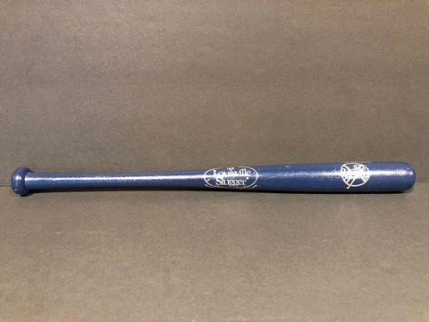 Vintage New York Yankees Louisville Slugger 125 Miniature Baseball Bat 2002 RARE Cover
