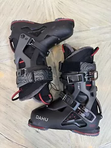Scarponi da sci Dahu uomo Ecorce 01X nero basalto, nero-rosso, taglia 27,5 - Foto 1 di 8