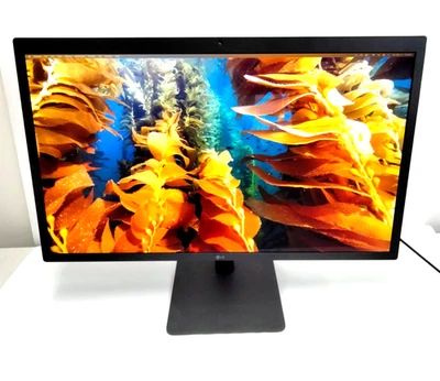 LG UltraFine 27" 5K 27MD5KL-B 5120x2880 5K Monitor with stand - Image 1 of 4