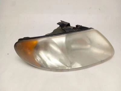 FRONT PASSENGER HEADLAMP ASSEMBLY FOR CHRYSLER TOWN COUNTRY 2001 - 2007 - Image 1 of 4