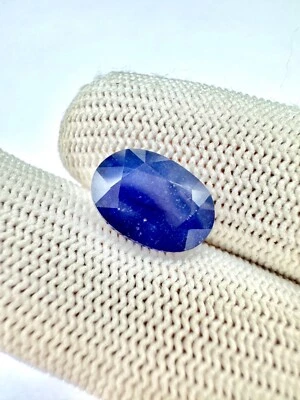 Sapphire gemstone, oval loose sapphire, faceted sapphire gem 5.30 Ct. 12x8x5 mm - Image 1 of 4