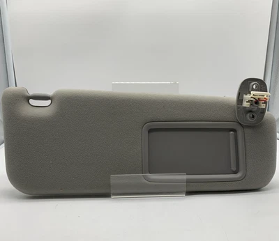 Parasol gris iluminado para pasajeros Toyota Prius 2012-2018 OEM B03B03007 Foto 1 de 4