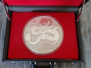 10 kg Silber Lunar III Drache 2024 - Bild 1 von 9