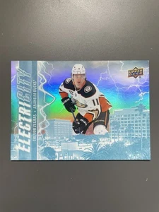 Trevor Zegras 2024-25 Upper Deck Electricity #EC-19 Anaheim Ducks - Picture 1 of 2