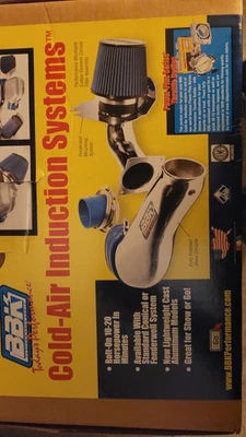 Sistema de inducción BBK Chrome Cobra Mustang 1999-2002. Foto 1 de 2