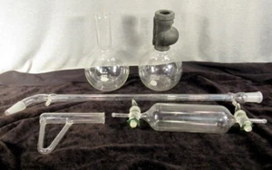 LOTTO CINQUE KIT CHIMICI KIMAX PYREX - UN IMBUTO AGGIUNTIVO - UNA GIACCA (EZS002332) - Foto 1 di 12