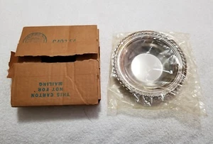 WM. Plato hueco plateado Rogers con caja (nuevo) - Imagen 1 de 3