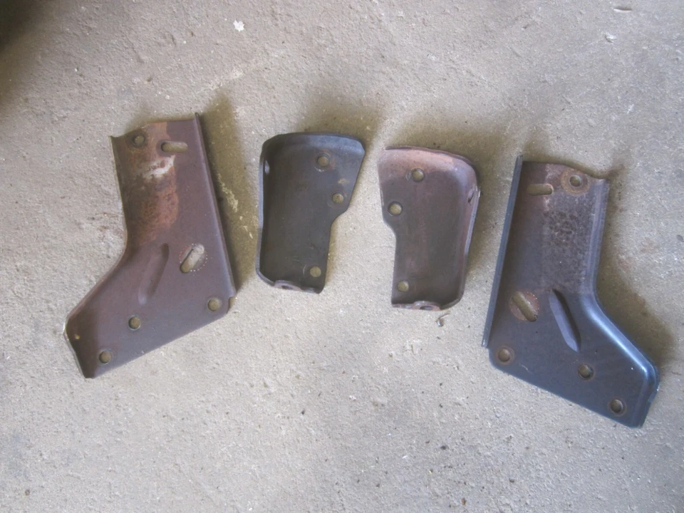 73 SOPORTES DE MONTAJE PARA PARACHOQUES DELANTERO OLDSMOBILE OMEGA OEM JUEGO COMPLETO L@@K RARO Foto 1 de 4