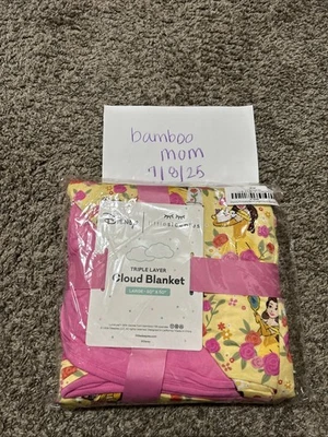 Manta Nube Princesa Bella Disney Little Sleepies Foto 1 de 4