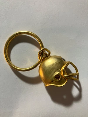 14k Notre Dame Fighting Irish helmet keychain - Image 1 of 2