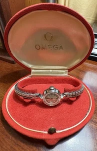 Vintage Ladies Omega 16mm Silver Tone Watch Stretch Band Original Box - Picture 1 of 7