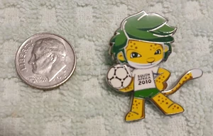 FIFA World Cup South Africa 2010 Maskottchen Zakumi Official Collectors Pin - Bild 1 von 2