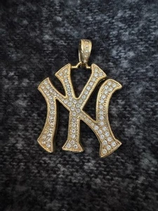 New York Gold Plated Pendant 2.25” W x 2.5” H - Picture 1 of 2