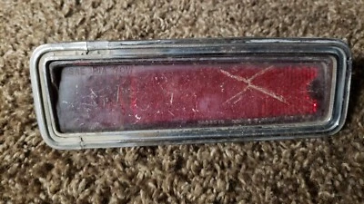 Dodge Coronet RT 1970 Super Bee marcador lateral luz y carcasa trasera izquierda Foto 1 de 4