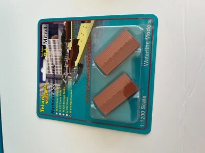 Tri-ang Ships Mimic Diecast - Accesorio de puerto - Almacenes M840 Foto 1 de 2