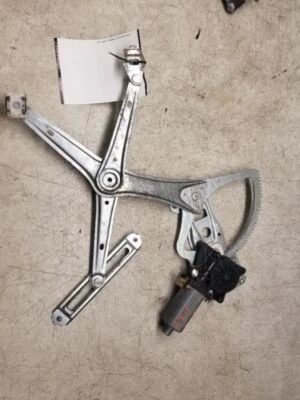 1996-2002 Mercedes-Benz E320 - RH Front Glass Regulator - 2107201246 - R319102 - Image 1 of 4