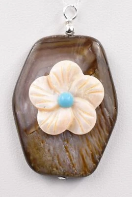 Colgante de plata de ley de 18" con concha de ostra con flor tallada y turquesa, 1,1 g Foto 1 de 4