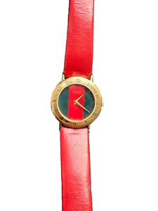 OROLOGIO GUCCI DONNA VINTAGE VESTITO MODELLO 3000L FUNZIONANTE - Foto 1 di 12