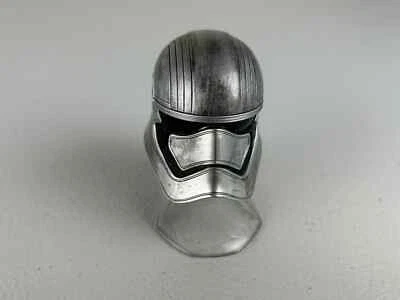 Star Wars Diecast Black Series Captain Phasma Mini Helmet w/ Stand Foto 1 de 4