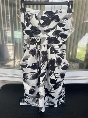 Mystic Women's Dress Size Small - Image 1 of 3