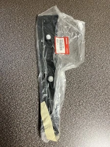 2008-2012 Honda Accord Garnish R. RR Door Center Pillar OEM 72930-TA5-A00 / 4-D - Picture 1 of 3