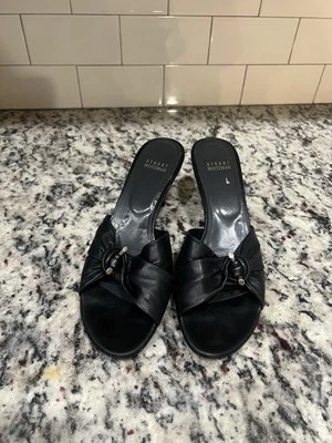 90s Vintage Stuart Weitzman Black Leather Kitten Heel Mules 7.5 Narrow - Image 1 of 4