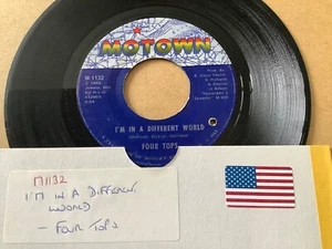 FOUR TOPS - I’M IN A DIFFERENT WORLD / REMEMBER WHEN - USA 7” on MOTOWN - VG+ - Picture 1 of 2