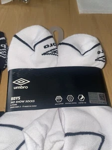UMBRO BOYS 6 PACK SOCKS NO SHOW WHITE/BLACK SIZE 3-9 NWT - Picture 1 of 2