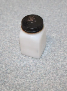Milk Glass White Salt Shaker with lid~1950’s Vintage - Picture 1 of 3