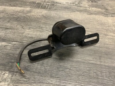 Soporte de número de luz de matrícula trasera VFR750F Interceptor Honda 1990-1993 OEM Foto 1 de 4