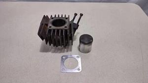 1979 Suzuki JR50 Cylinder Jug and Piston 41mm #624.S-30 - Picture 1 of 21
