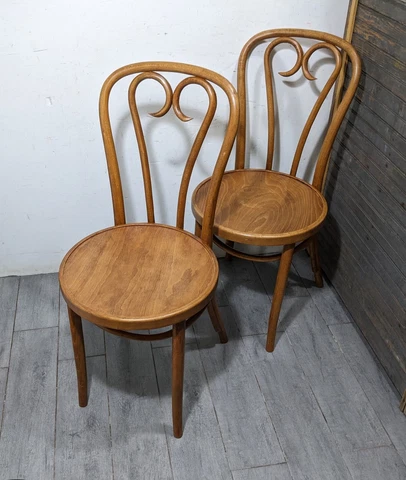 Vintage Pair of Bentwood Bistro Dining Chairs Thonet Style Mid Century Modern Cover