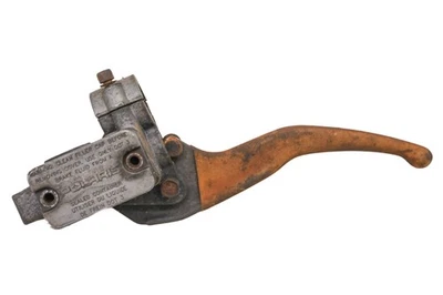 96 Polaris Magnum 425 4X4 Front Brake Master Cylinder & Lever - Image 1 of 4