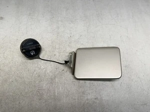 H50163 1999-2004 Range Rover Discovery Fuel Gas Lid Door w/ Cap OEM - Bild 1 von 6